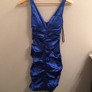 Xscape dress super sexy deep V neck good condition